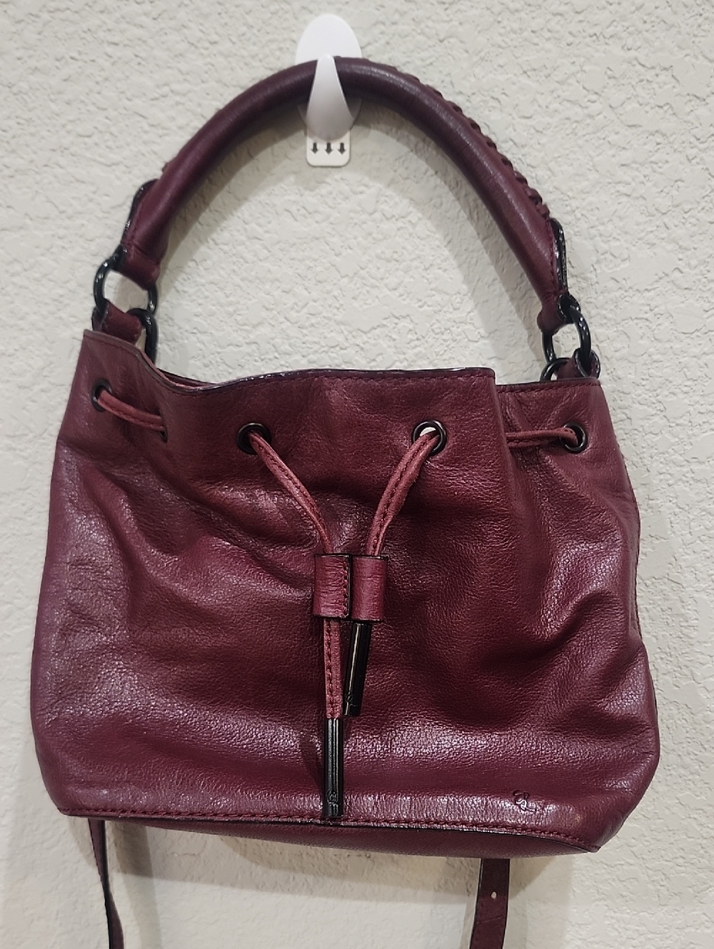 Elliott Lucca Wine Leather Shoulder Bucket Bag Crossbody Vintage Retro Designer